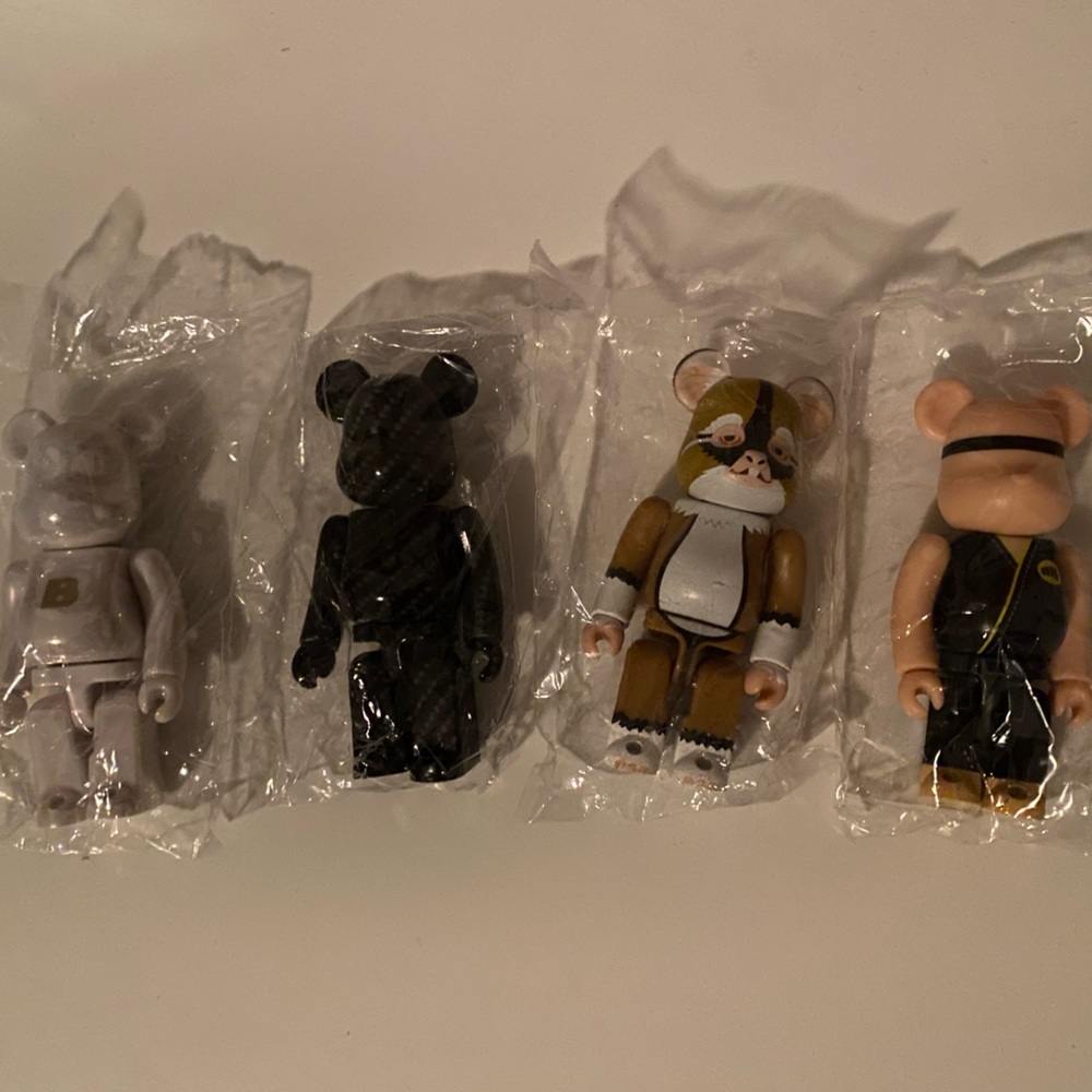 Bearbrick series 42-43
